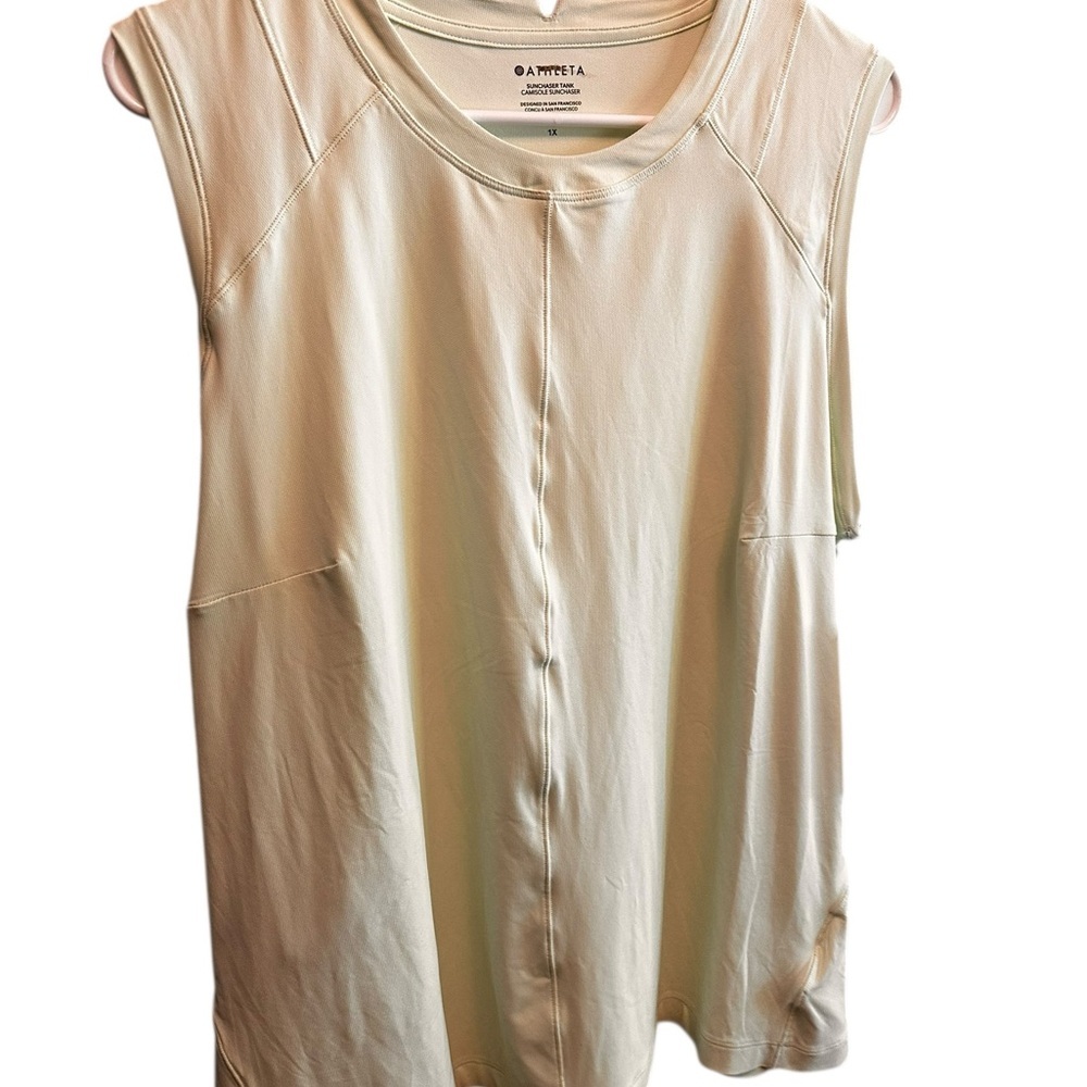 NWT Athleta Light Green Muscle Tank Top - Picture 2 of 6